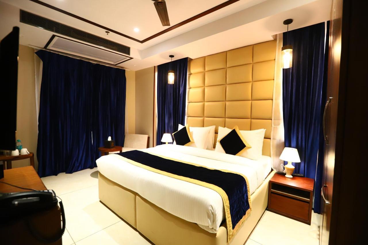 Sanca International Hotel In Patel Nagar Delhi Neu-Delhi Exterior foto