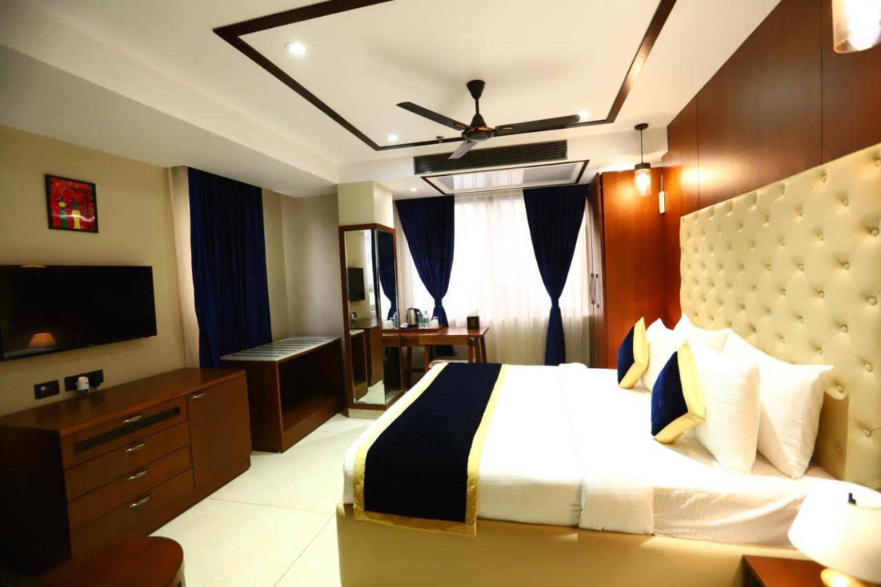 Sanca International Hotel In Patel Nagar Delhi Neu-Delhi Exterior foto