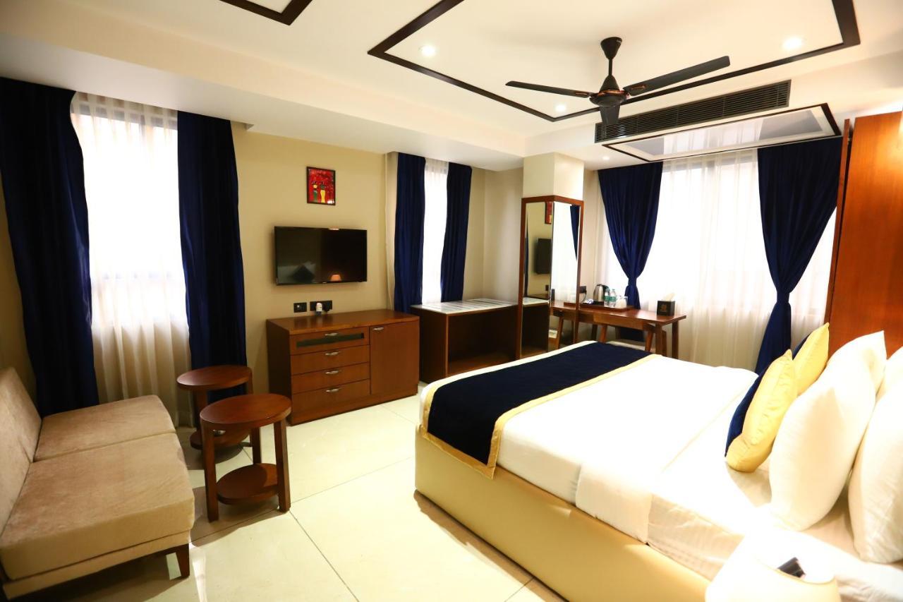 Sanca International Hotel In Patel Nagar Delhi Neu-Delhi Exterior foto