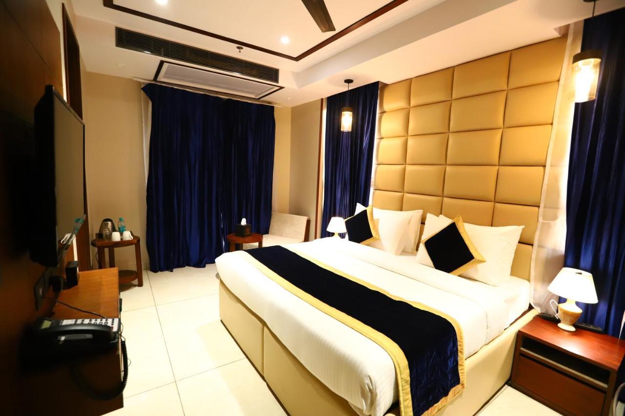 Hotel Sanca International Patel Nagar Delhi - Couple Friendly Local Ids Accepted Neu-Delhi Exterior foto