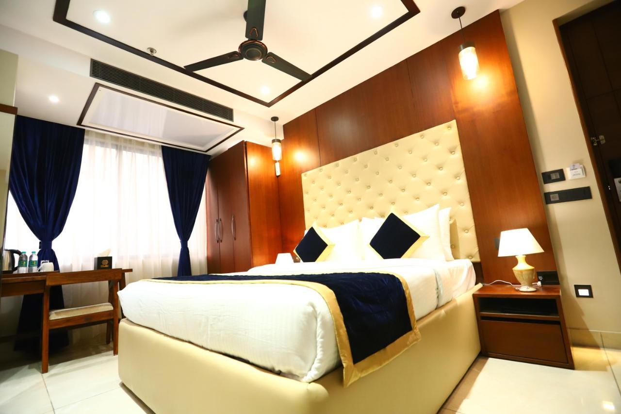 Sanca International Hotel In Patel Nagar Delhi Neu-Delhi Exterior foto